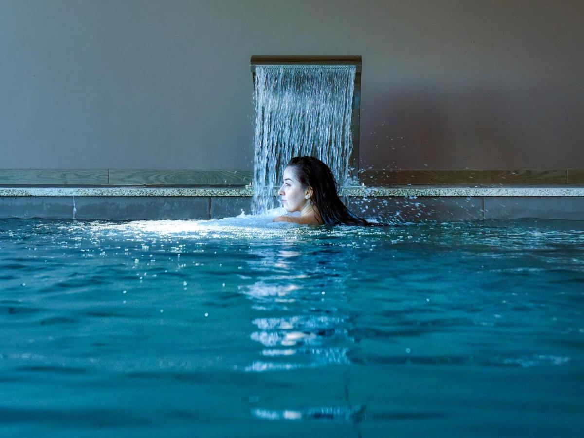 Mw Douro Wine & Spa Санта-Марта-ди-Пенагиан Экстерьер фото The swimming pool at the hotel